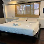 Kayan Hostel